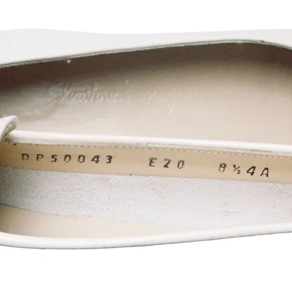 SALVATORE FERRAGAMO Women’s Shoes Ivory Leather Tassel Accent Heels Size 8.5AAAA