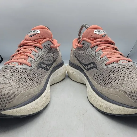 Saucony Triumph 18 Womens 7 Gray Athletic Running Shoes Sneakers S10595-30