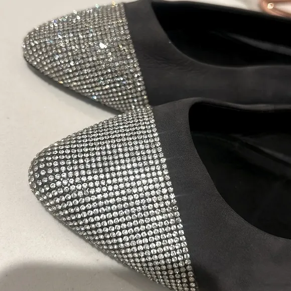 SCHUTZ Women’s Ballet Flats Gemma Pointed Toe with Diamonds Grey Suede NEW 8