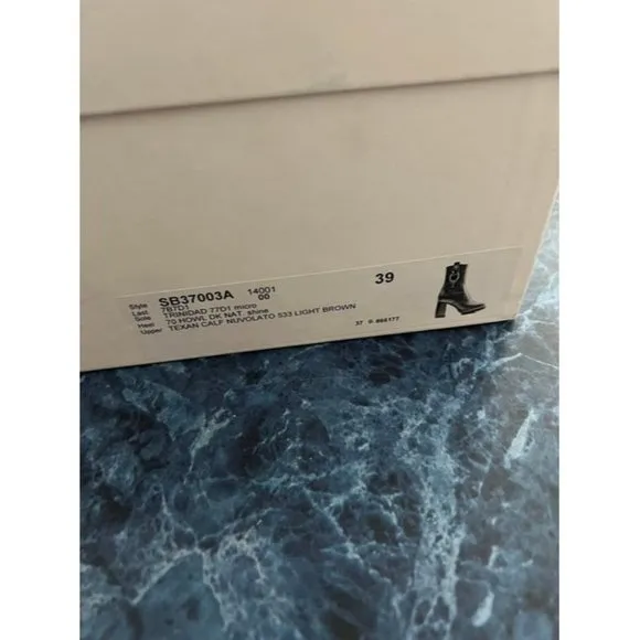 See By Chloe Brown Erine Bootsbooties Size Us