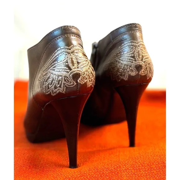 Sergio Rossi Ankle Boots 💥SZ 9 Embroidered Brown Leather 40 Excellent Condition