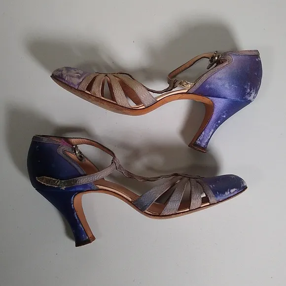 Set of 3 Vintage 1920s-1940s high heel retro shoes
