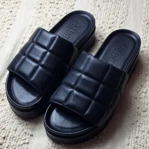 SILENT D Leather Black Quilted Slide Sandals. Size 8.5