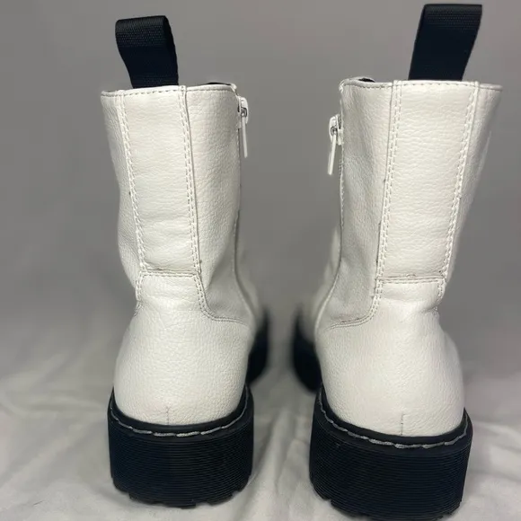 Sincerley Jules Harley white Combat Boot Laceup brand New size 9