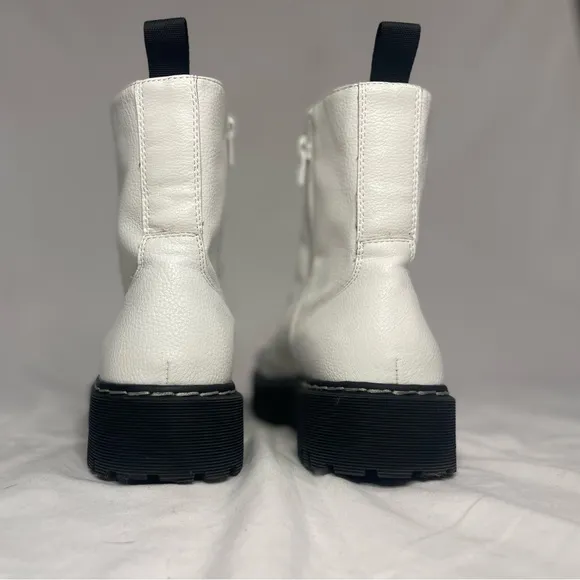 Sincerley Jules Harley white Combat Boot Laceup brand New size 9