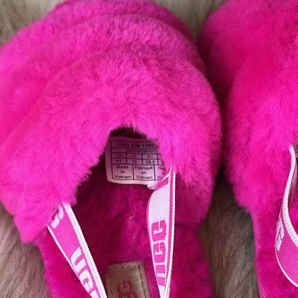 Size 11 Ugg Fluff Yeah Slides Fuzzy Pink Sandal