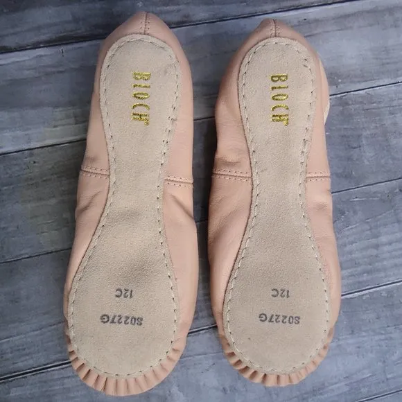 Size 12 C. BLOCH children's BELLE leather ballet shoes.