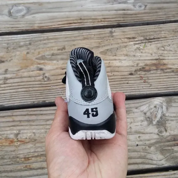 Size 4 Toddler TD Nike Air Jordan 9 Baron Shoes Sneakers