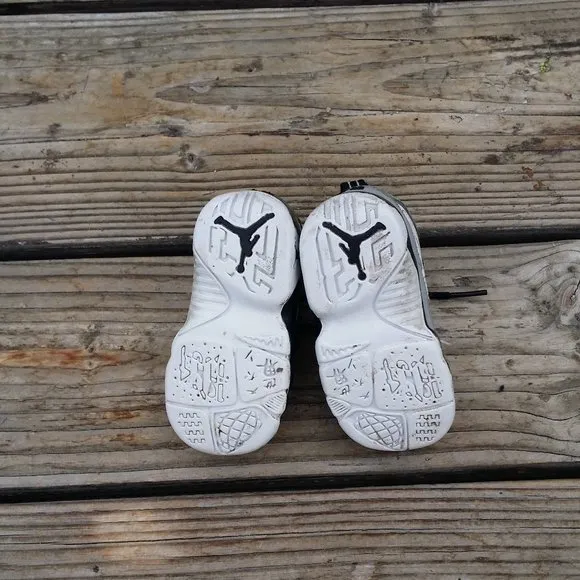 Size 4 Toddler TD Nike Air Jordan 9 Baron Shoes Sneakers