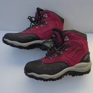 SIZE 5. Kids Hi-Tec IGLOO JR. hiking boots.