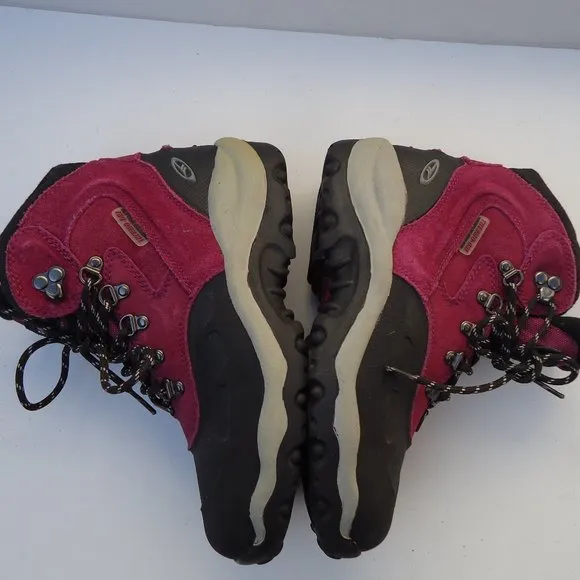 SIZE 5. Kids Hi-Tec IGLOO JR. hiking boots.