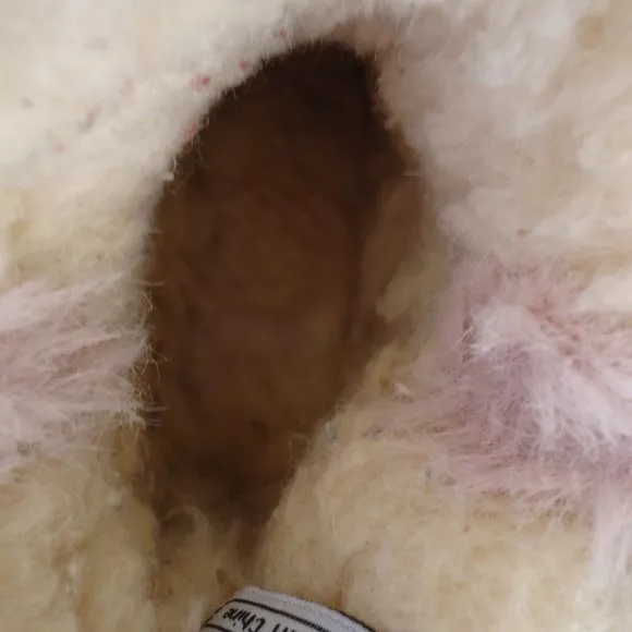SIZE 8. BearPaw GWEN toddler girl suede winter boots.