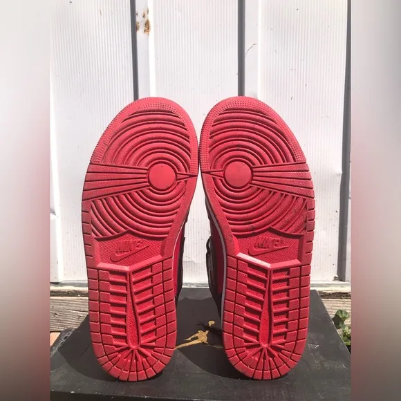 Size 8 - Jordan 1 Mid Reverse Bred