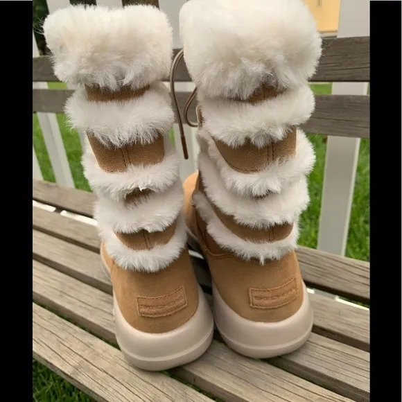 Skechers suede leather winter boots NWT
