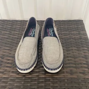 Sketcher loafers shoes women’s size 9
