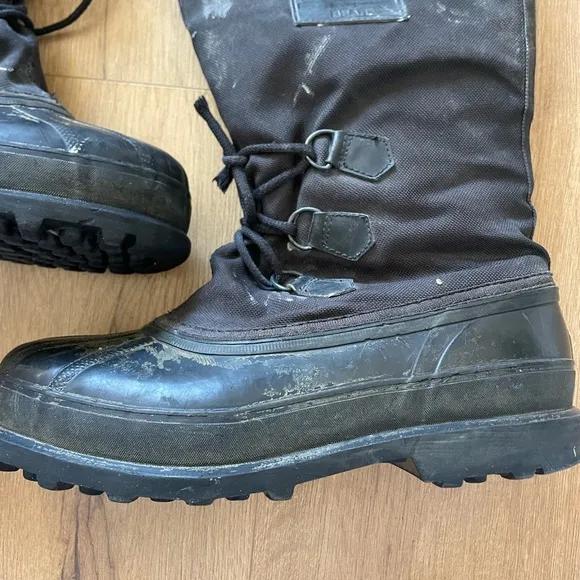 Sorel Bear Boots Men’s Black Winter Boots Size 9 Used