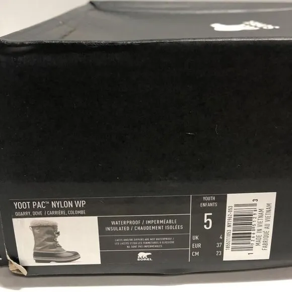 Sorel Big Kids’ Yoot Pac Nylon, Gray Winter Boots, Size 5M