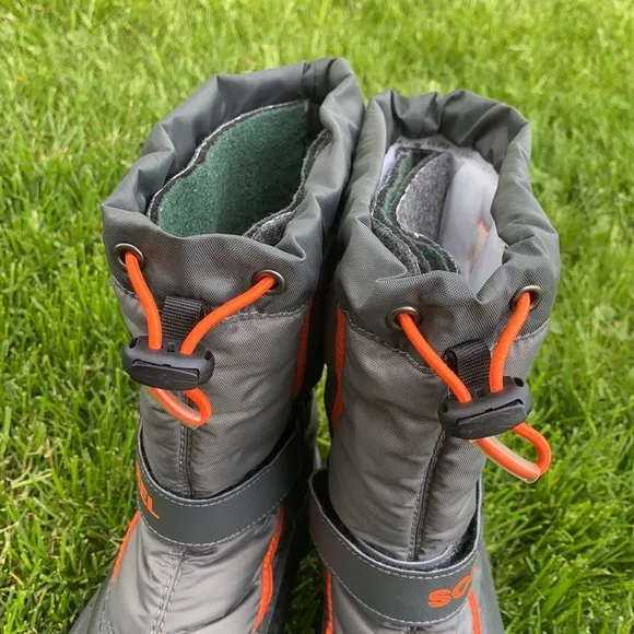 Sorel Boots! Boys Size 4!
