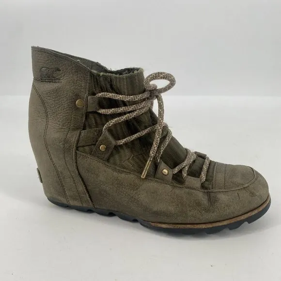 Sorel Boots Women’s 8.5 green suede wedge lace up sandy winter boho fall…