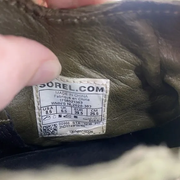 Sorel Boots Women’s 8.5 green suede wedge lace up sandy winter boho fall…