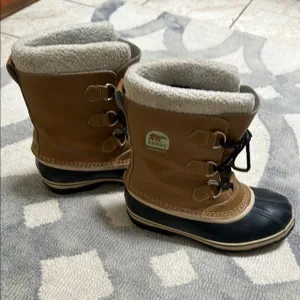 Sorel Brown and Black Rain &amp; Snow Boots Waterproof Design