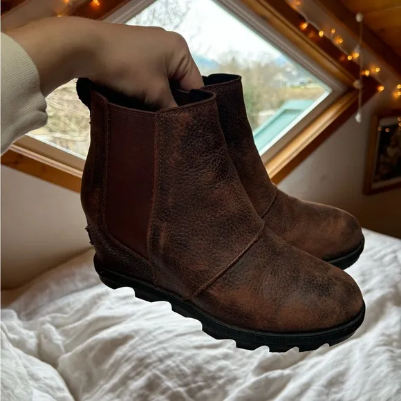 SOREL Brown Leather Heeled Wedge Boots