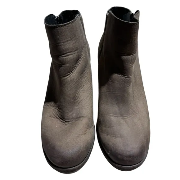 Sorel Joan of Arctic Heeled Boots Tan Size 8