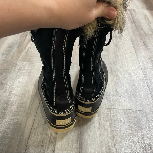 Sorel Joan of Arctic Waterproof Winter Boots Size 7