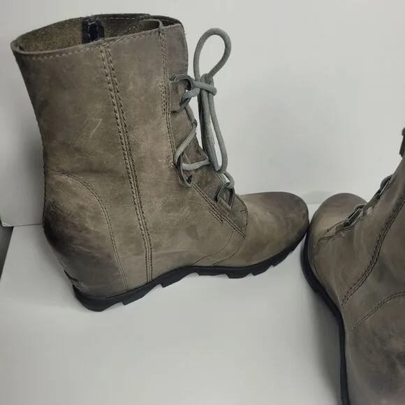 Sorel Joan of Arctic Wedge II winter ombre grunge distressed boots size 10