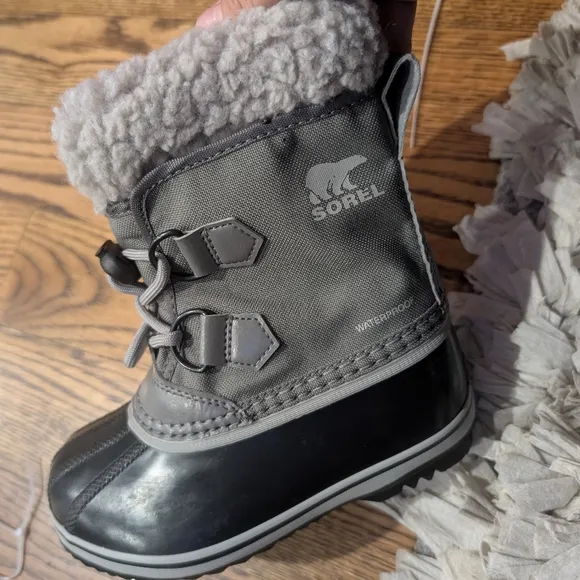 Sorel Kids' Gray and Black Winter Boots