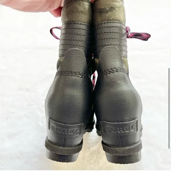 SOREL NWT Lexie Wedge Camo Winter Snow Lace Up Boots Youth Girls Size 3