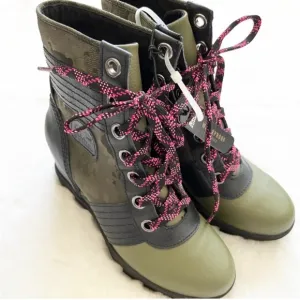 SOREL NWT Lexie Wedge Camo Winter Snow Lace Up Boots Youth Girls Size 3