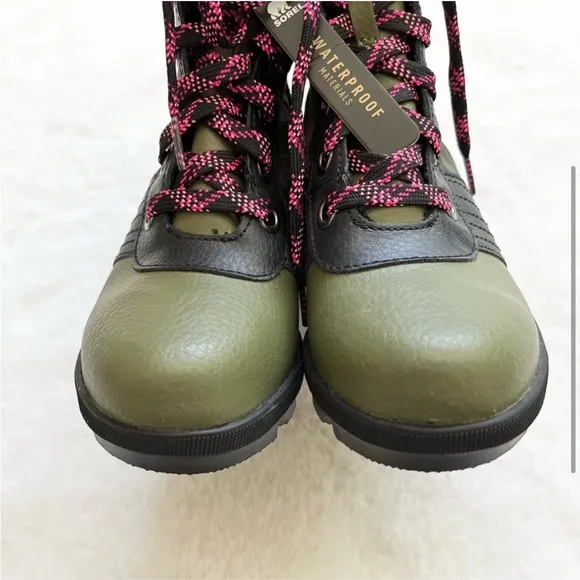 SOREL NWT Lexie Wedge Camo Winter Snow Lace Up Boots Youth Girls Size 3
