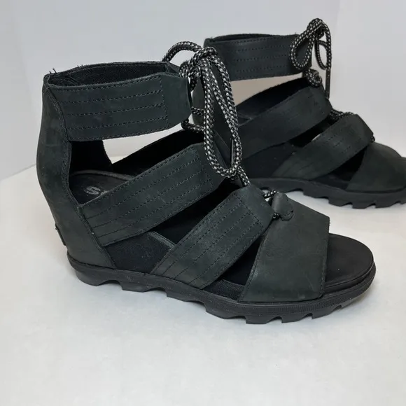 Sorel Sandals Women 7 Joanie II Lace Up Black Leather Gladiator Platform Wedge