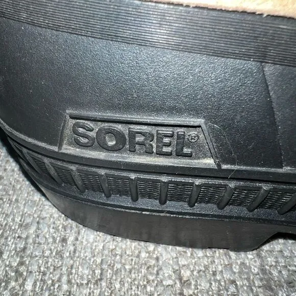 Sorel size 4 winter boots