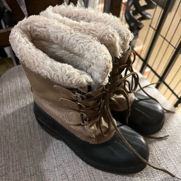Sorel size 4 winter boots
