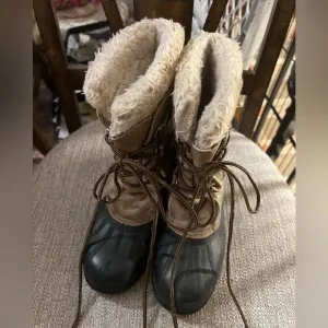 Sorel size 4 winter boots
