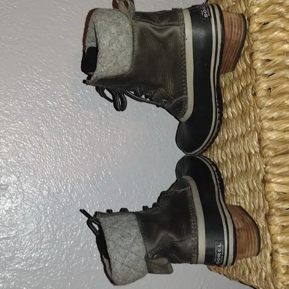 Sorel Slimpack II Lace up Winter Olive Green Gray Black Boots 7
