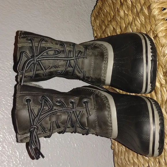 Sorel Slimpack II Lace up Winter Olive Green Gray Black Boots 7