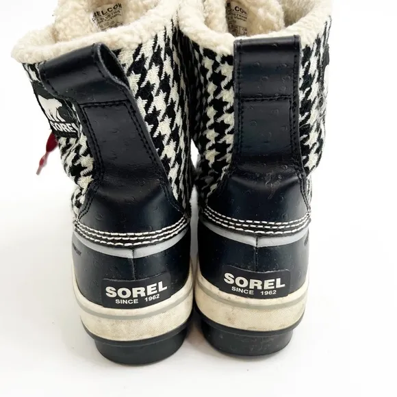 SOREL Tivoli Black White Houndstooth Waterproof Winter Boots Size 7