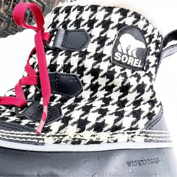 SOREL Tivoli Black White Houndstooth Waterproof Winter Boots Size 7