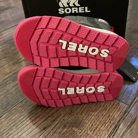 Sorel Whitney ll Puffy Mid Winter Boots toddler girls pink/ gray NWT size 8