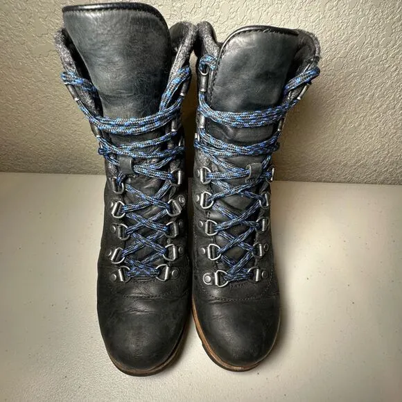 Sorel Womens 7 Conquest Boots Black Wool Hidden Wedge Ankle High Heel Lace Up