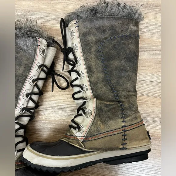 Sorel Women’s Cate The Great Brown Gray Leather Faux Fur Winter Boots Size 6