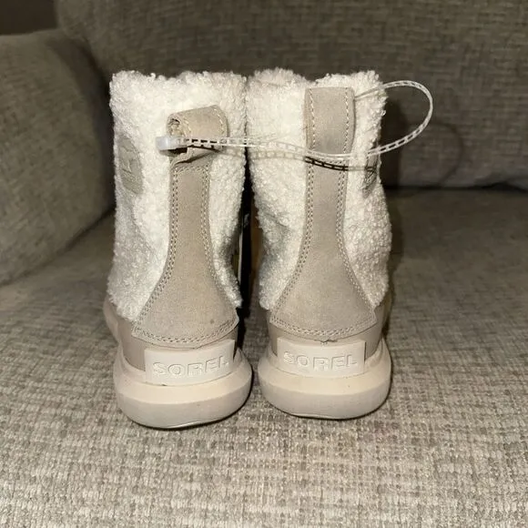 Sorel Women's Explorer II Joan Teddy Boots‎ size 5 NWT!