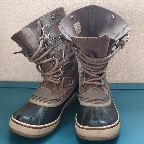 Sorel Womens Joan of Arctic Stylish Winter Boots Size 7 Waterproof Faux Fur