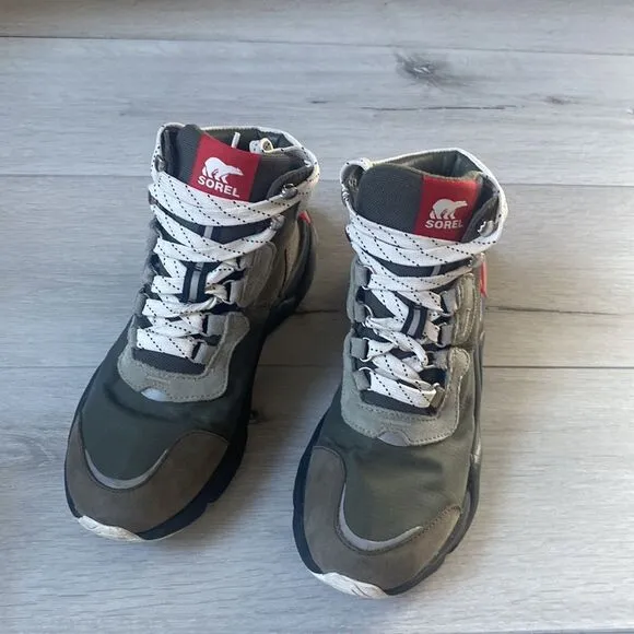 SOREL Women's Kinetic RNEGD Conquest Alpine Tundra Black Winter Boots US 7.5USED