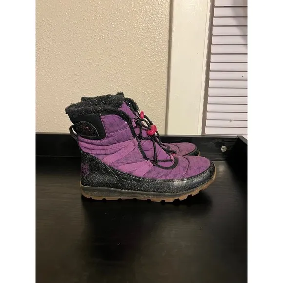 Sorel X Disney Frozen Purple winter boots size Youth 7