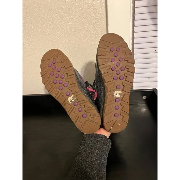 Sorel X Disney Frozen Purple winter boots size Youth 7