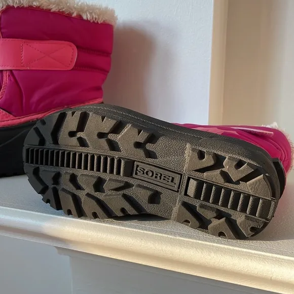 SOREL Yoot Pac Nylon Winter Boot - Velcro Girls 8 Pink New